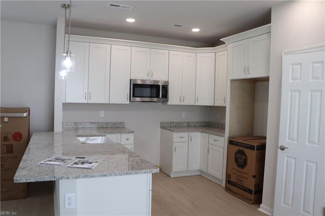 891 Railroad AVE, Chesapeake, VA 23324
