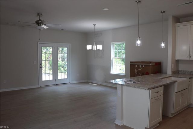 891 Railroad AVE, Chesapeake, VA 23324