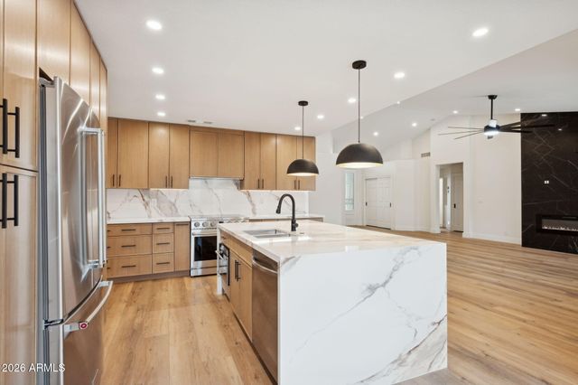 2153 S CHERRYWOOD Circle, Mesa, AZ 85209