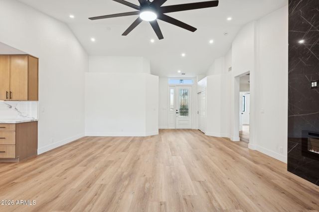 2153 S CHERRYWOOD Circle, Mesa, AZ 85209