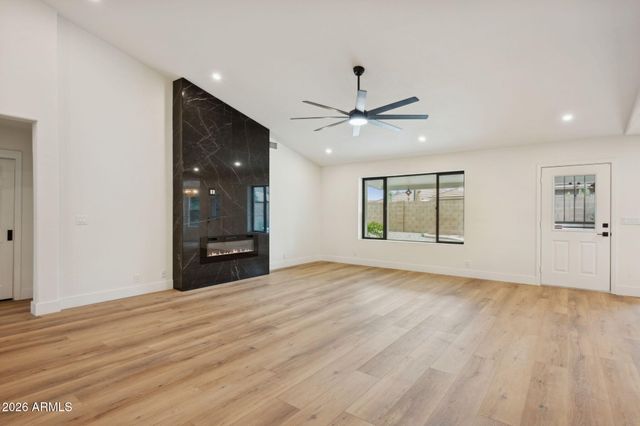 2153 S CHERRYWOOD Circle, Mesa, AZ 85209