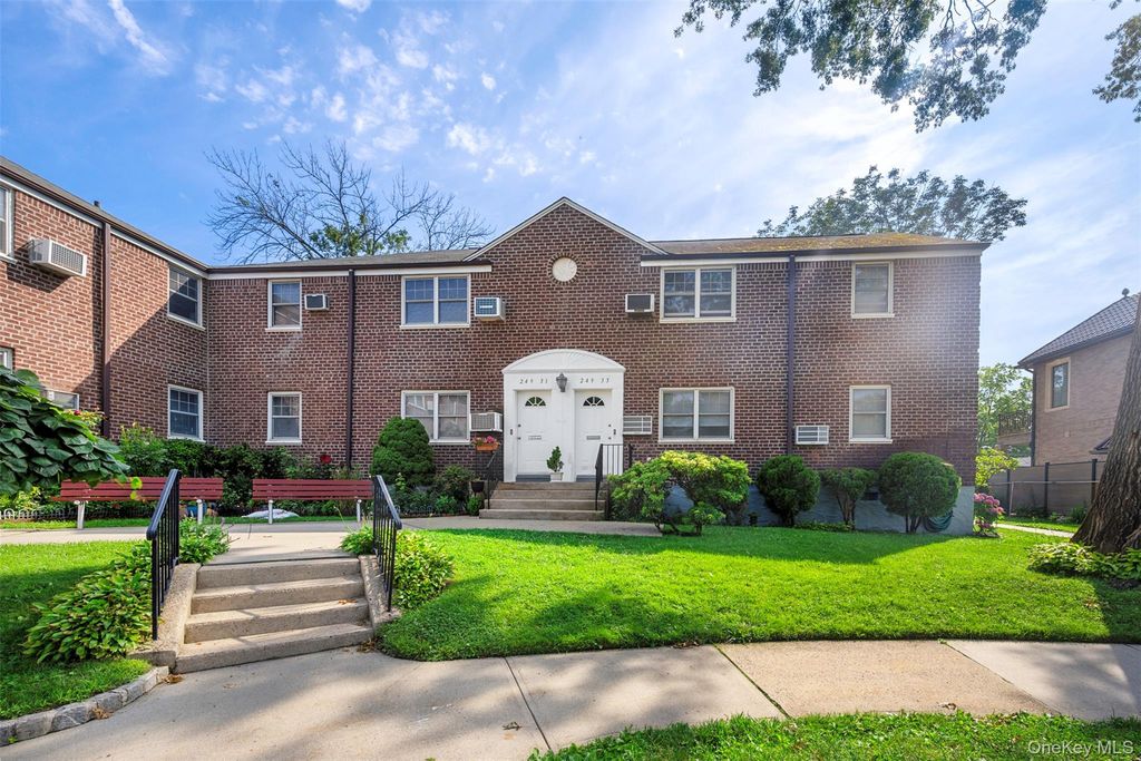 249-33 64th Avenue 1, Little Neck, NY 11362 — photo 2