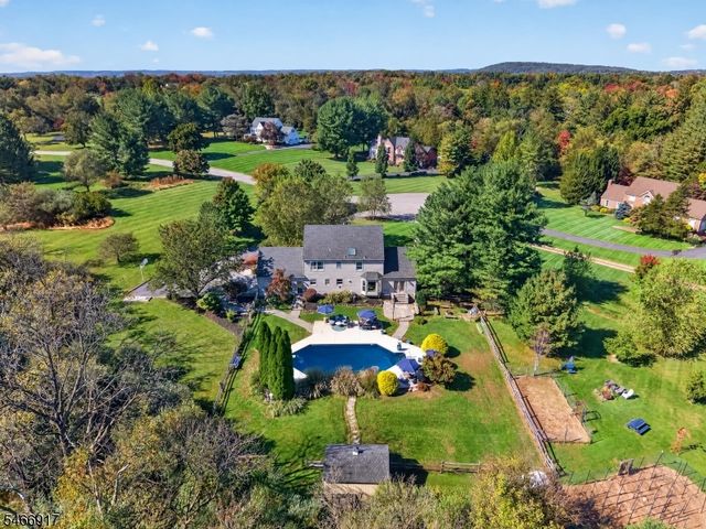3 Emmons Rd, Readington Twp., NJ 08822