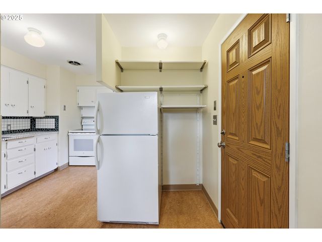 9314 N TIOGA Ave, Portland, OR 97203