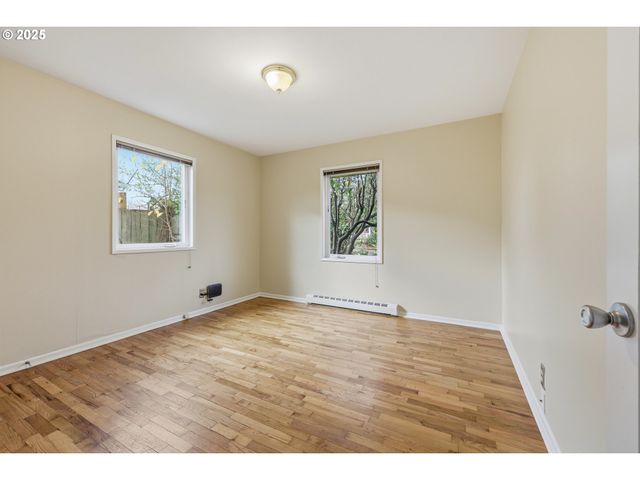 9314 N TIOGA Ave, Portland, OR 97203