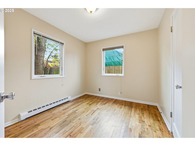 9314 N TIOGA Ave, Portland, OR 97203