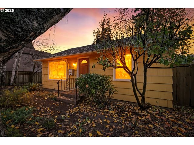 9314 N TIOGA Ave, Portland, OR 97203