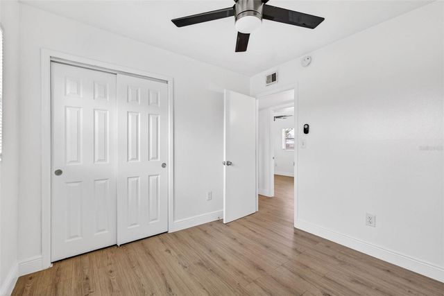 901 N NANCY TERRACE, Plant City, FL 33563