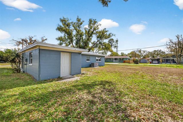 901 N NANCY TERRACE, Plant City, FL 33563