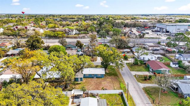 901 N NANCY TERRACE, Plant City, FL 33563