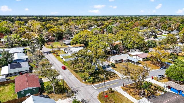 901 N NANCY TERRACE, Plant City, FL 33563