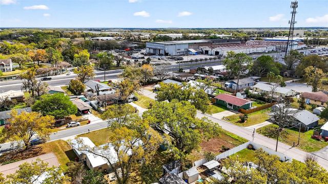 901 N NANCY TERRACE, Plant City, FL 33563