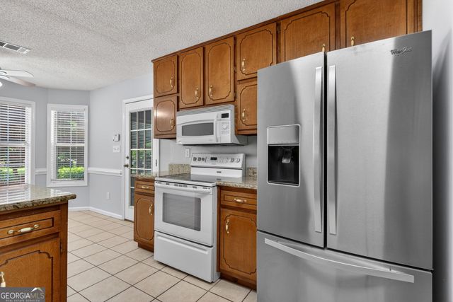 191 Rockport Drive, Mcdonough, GA 30253