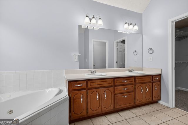 191 Rockport Drive, Mcdonough, GA 30253