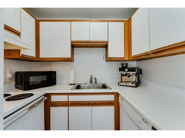112 LEA Ave, Eugene, OR 97404