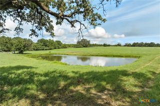464 County Road 389, Gonzales, TX 78629