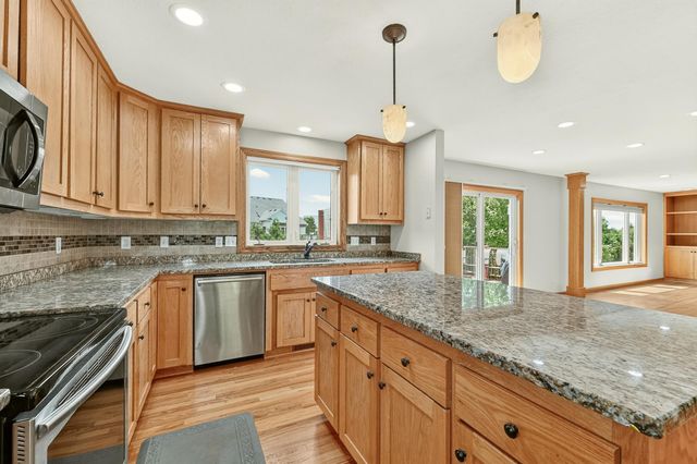 2144 Jade Lane NE, Rochester, MN 55906