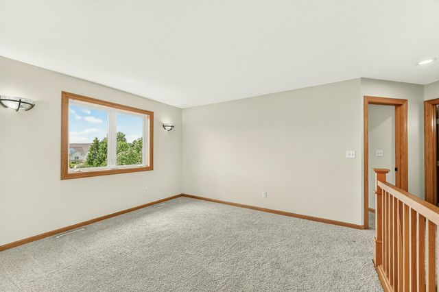 2144 Jade Lane NE, Rochester, MN 55906