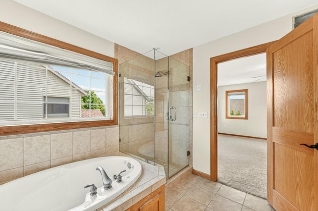 2144 Jade Lane NE, Rochester, MN 55906