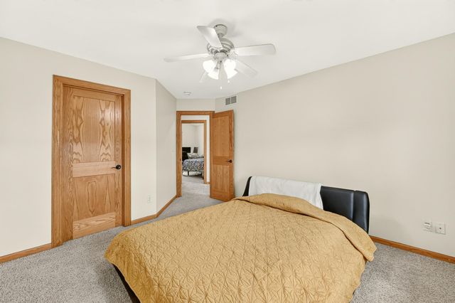 2144 Jade Lane NE, Rochester, MN 55906