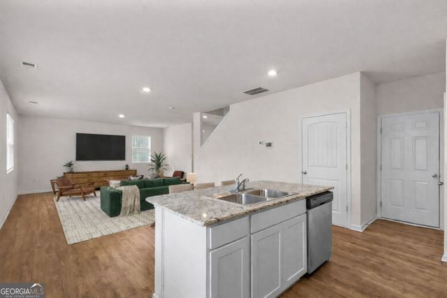 90 Deer Run Drive, Dallas, GA 30132