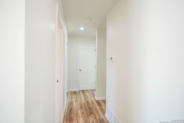 433 byrd, Universal City, TX 78148