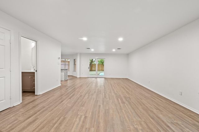 2217 Riker Ridge TRL, Austin, TX 78748