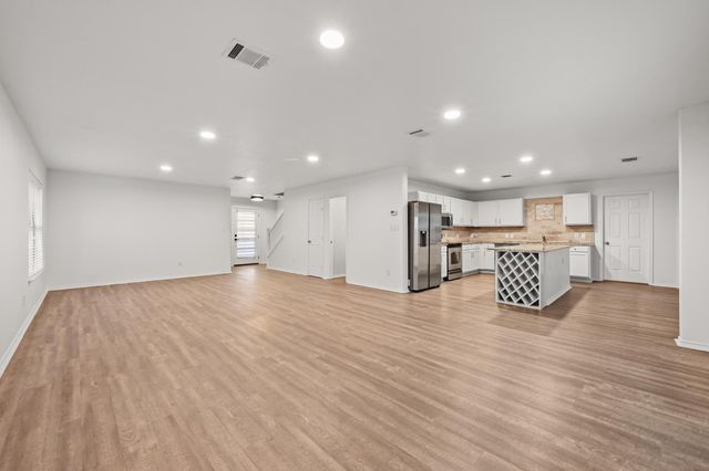2217 Riker Ridge TRL, Austin, TX 78748
