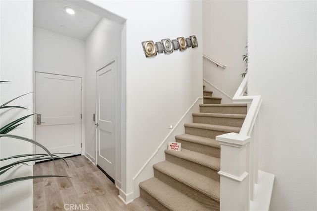 129 Carlow, Irvine, CA 92618