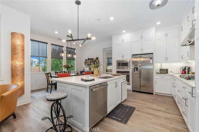 129 Carlow, Irvine, CA 92618