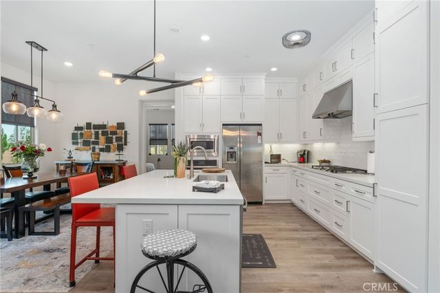 129 Carlow, Irvine, CA 92618