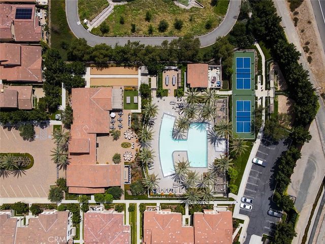 129 Carlow, Irvine, CA 92618