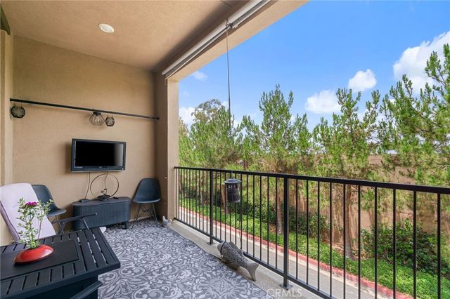 129 Carlow, Irvine, CA 92618