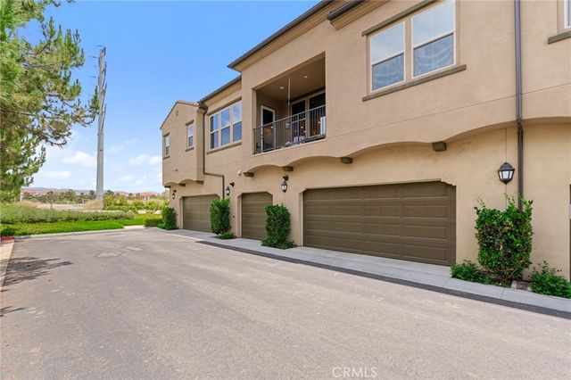 129 Carlow, Irvine, CA 92618