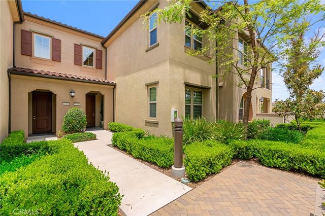 129 Carlow, Irvine, CA 92618
