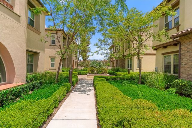 129 Carlow, Irvine, CA 92618