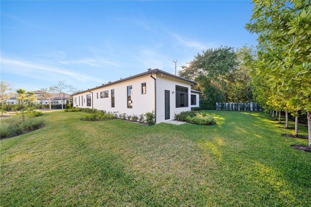 7387 SW 74th Lane, Miami, FL 33143