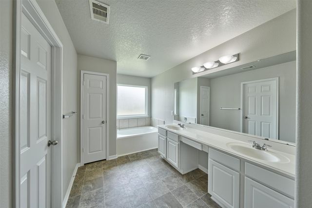 9935 Knob Hollow Way, Conroe, TX 77385