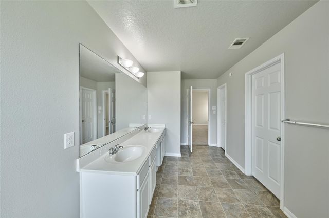 9935 Knob Hollow Way, Conroe, TX 77385