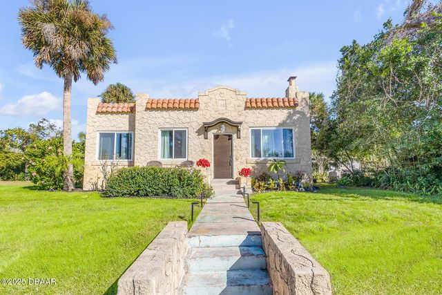 113 S Halifax Drive, Ormond Beach, FL 32176