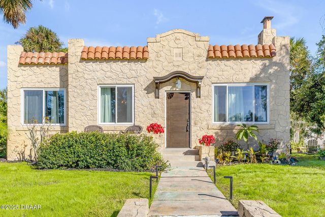 113 S Halifax Drive, Ormond Beach, FL 32176
