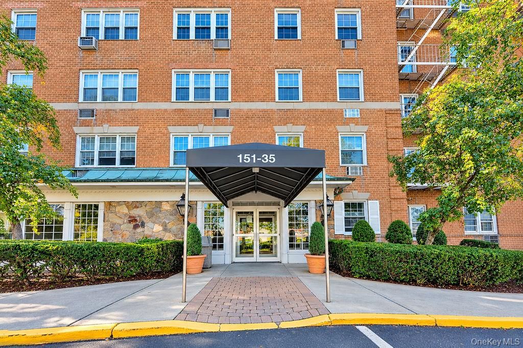 151-35 84th Street 5G, Howard Beach, NY 11414 — exterior