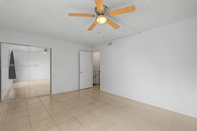 3764 SW 60th Ter 15, Davie, FL 33314