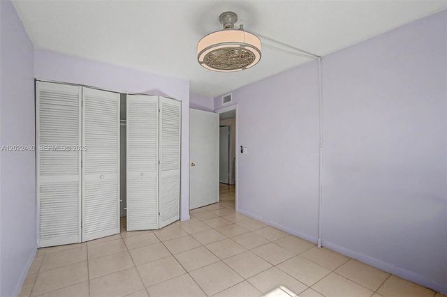 3764 SW 60th Ter 15, Davie, FL 33314