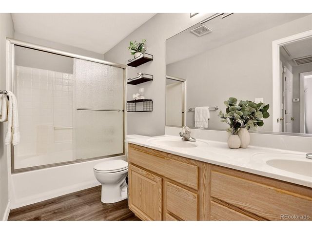 1190 Opal St 104, Broomfield, CO 80020