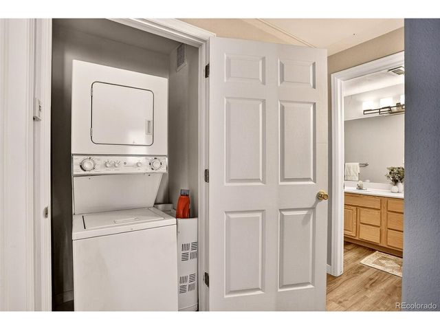 1190 Opal St 104, Broomfield, CO 80020