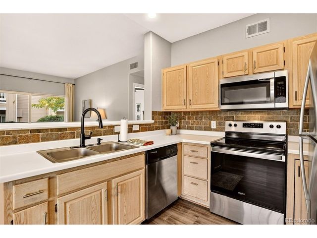 1190 Opal St 104, Broomfield, CO 80020