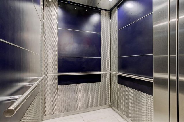 60 Babcock St 96, Brookline, MA 02446