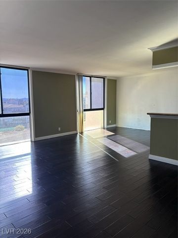 3930 University Center Drive 702, Las Vegas, NV 89119