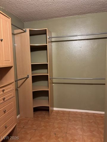 3930 University Center Drive 702, Las Vegas, NV 89119